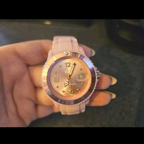 ICE Watch Pink Rose Plastic and Silicone Watch Sili Wrist Watch Womens Gift - Picture 4 of 8